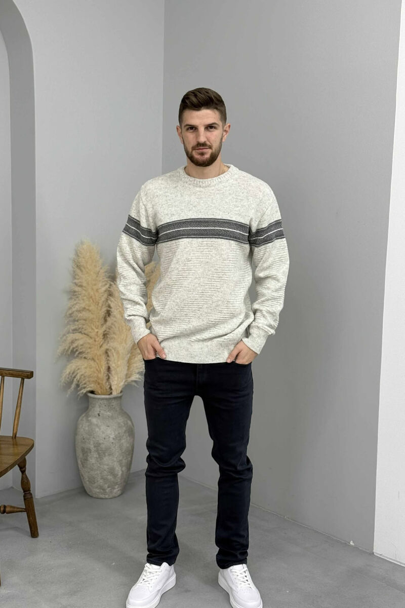 TRIKO E THURRUR ME JAKE TE RRUMBULLAKET PER MESHKUJ NE NGJYRE GRI TE ZBARDHUR - 1