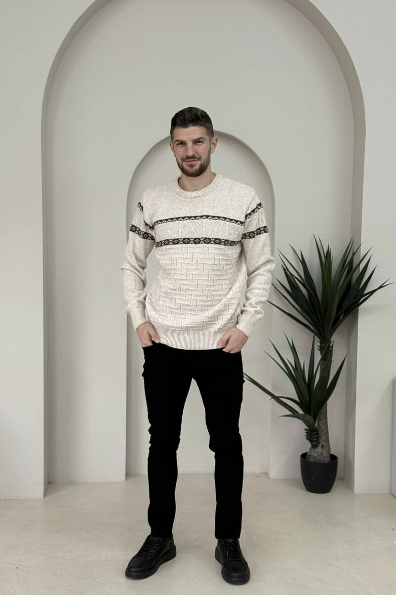 TRIKO E THURRUR ME JAKE TE RRUMBULLAKET PER MESHKUJ NE NGJYRE KREM - 1