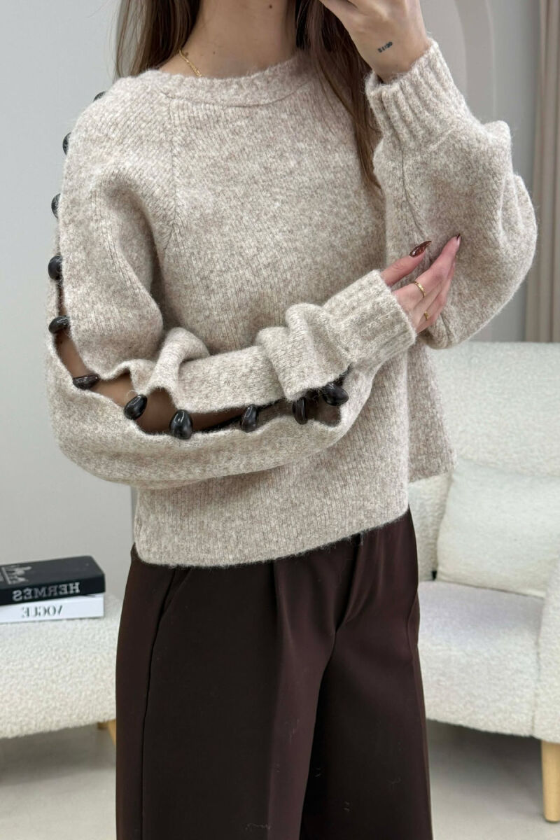 TRIIKO ME DETAJE GURESH NE MENGE PER FEMRA NE NGJYRE BEZHE - 3