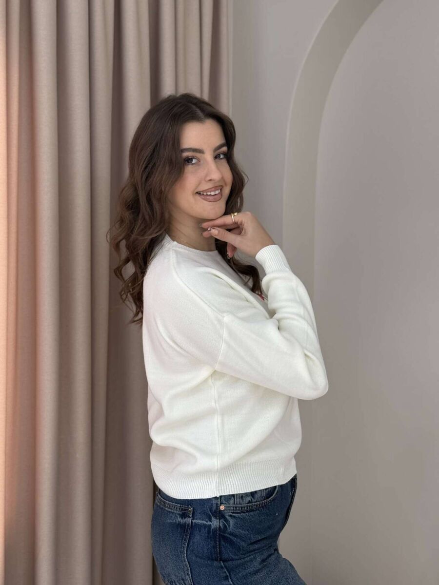 TRIKO ME DETAJE MACESH PËR FEMRA NË NGJYRËN KREM - 4