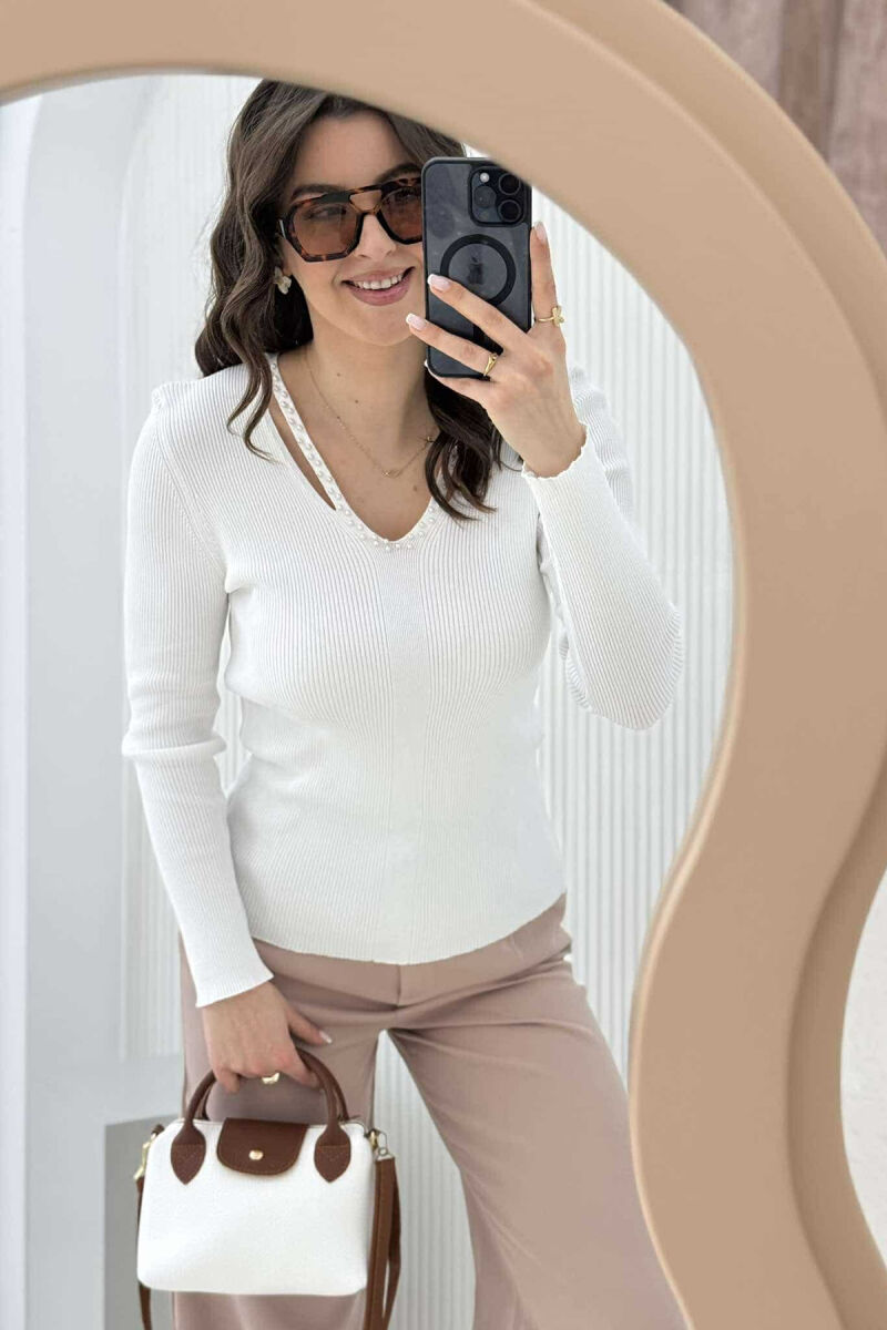 TRIKO ME DETAJIN E PERLAVE PËR FEMRA NË NGJYRËN E BARDHË - 3