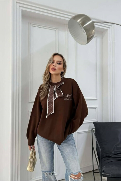 TRIKO ME DETAJIN E SHALLIT DHE ME IMAZH LEOPARDI PER FEMRA NE NGJYRE KAFE - 2