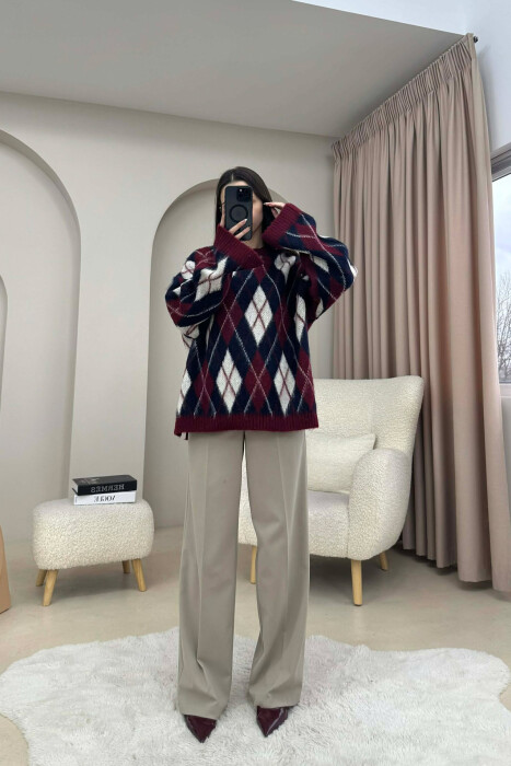 TRIKO ME DIZJAN ME ROMBE PER FEMRA NE NGJYRE VISHNJE - 2