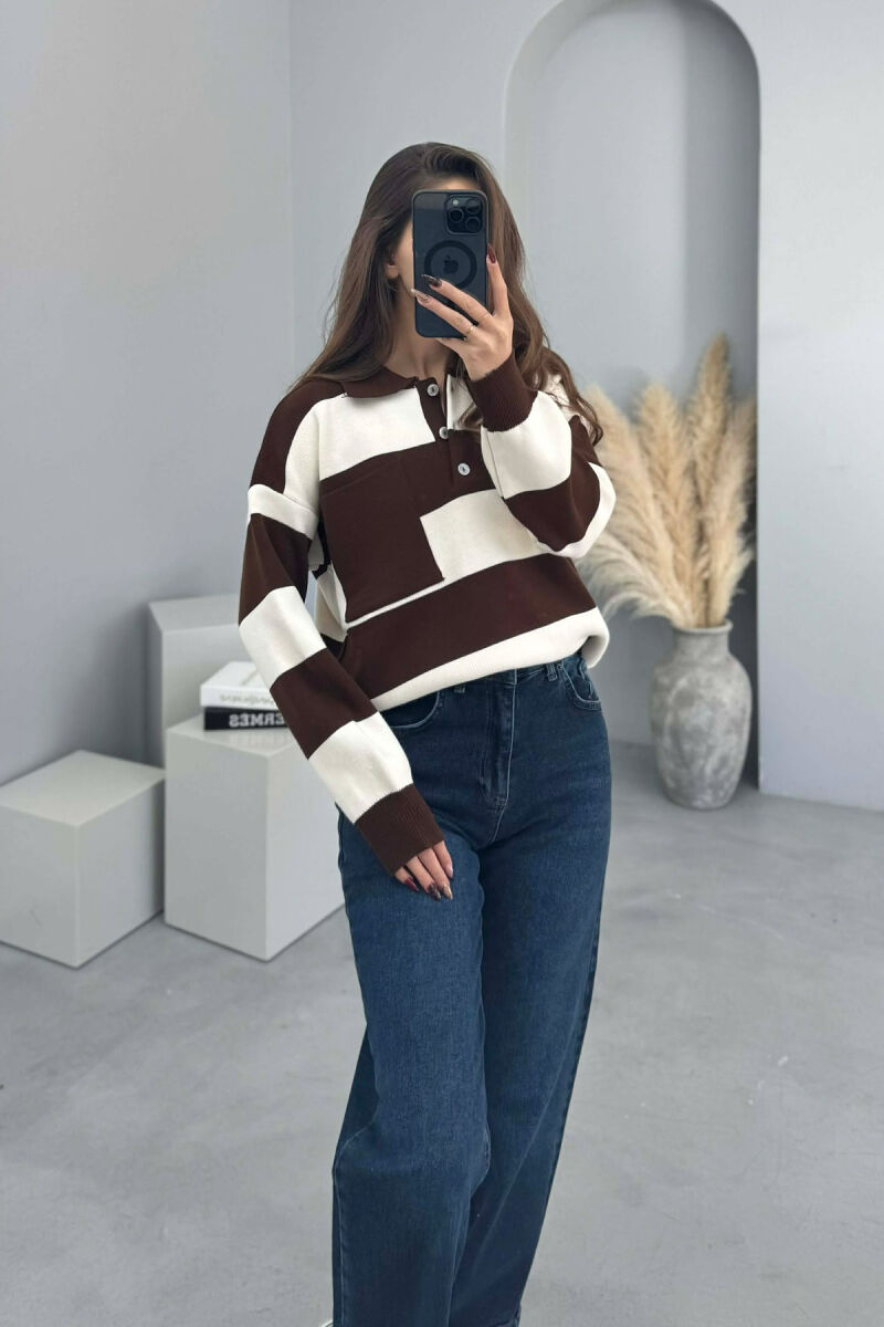 TRIKO ME JAKE POLO ME DETAJIN E XHEPIT DHE VIJA PER FEMRA NE NGJYRE KAFE - 4