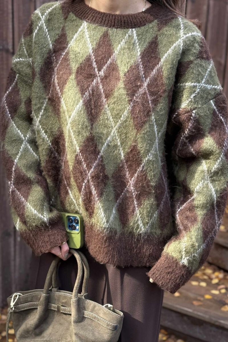 TRIKO ME JAKË TË RRUMBULLAKËT DHE ME DIZAJN ROMBESH PËR FEMRA NË NGJYRË JESHILE ME KAFE - 5