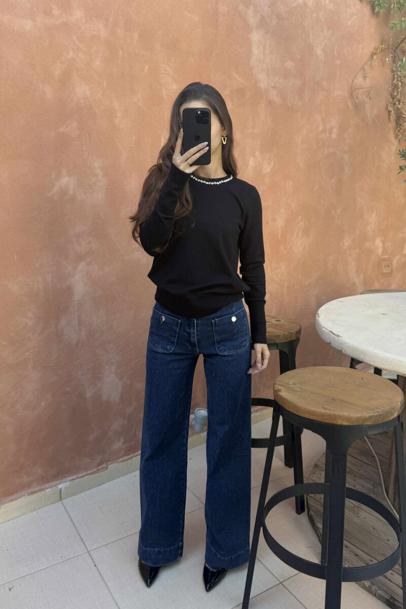 TRIKO ME JAKË TË RRUMBULLAKET ME DETAJE GURËSH ME SHKËLQIM PËR FEMRA NË NGJYRËN E ZEZË - 2