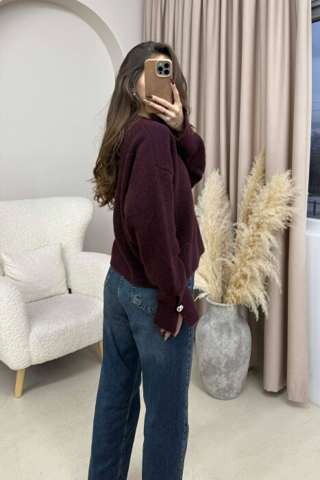 TRIKO ME JAKE V DHE ME BUTONA TEK MENGET PER FEMRA NE NGJYRE VISHNJE - 3