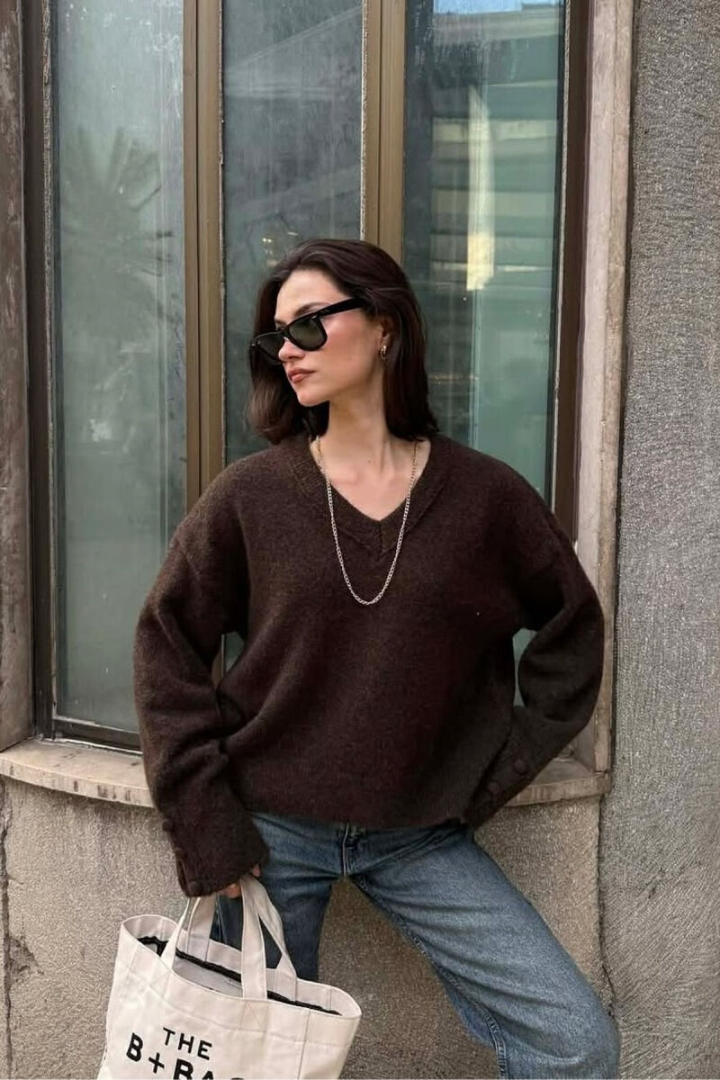 TRIKO ME JAKE V DHE MENGE ME KOPSA PER FEMRA NE NGJYRE KAFE TE ERRET - 4