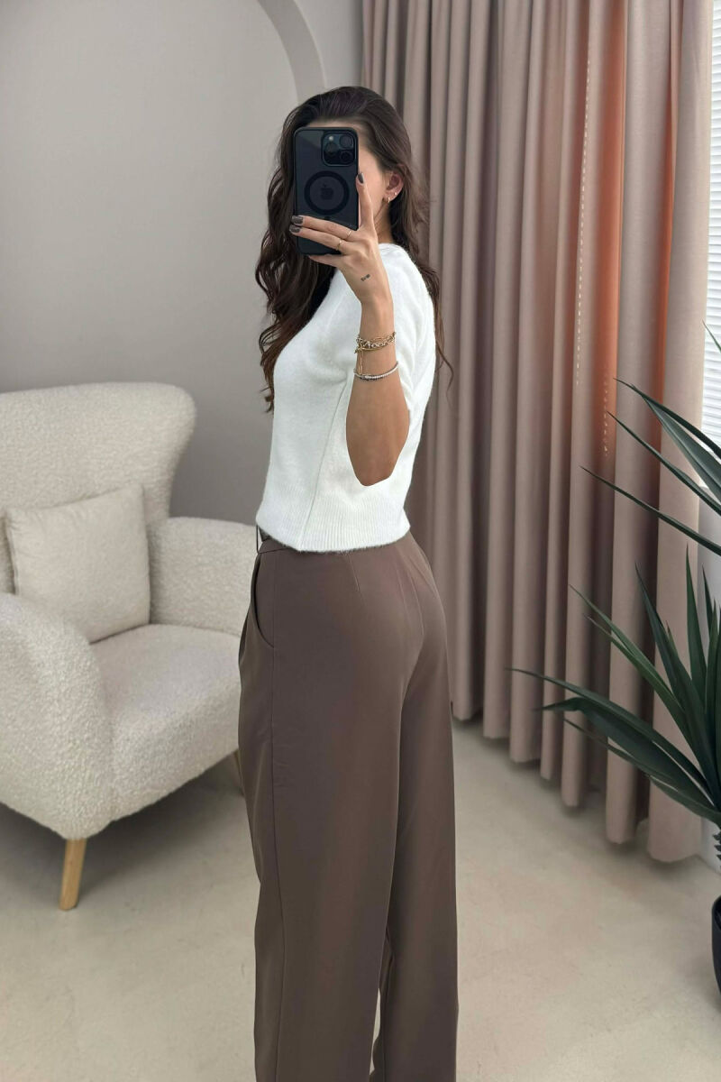 TRIKO ME LOGO ME ZEMËR DHE ME MËNGË TË SHKURTRA PËR FEMRA NË NGJYRË TË BARDHË - 6