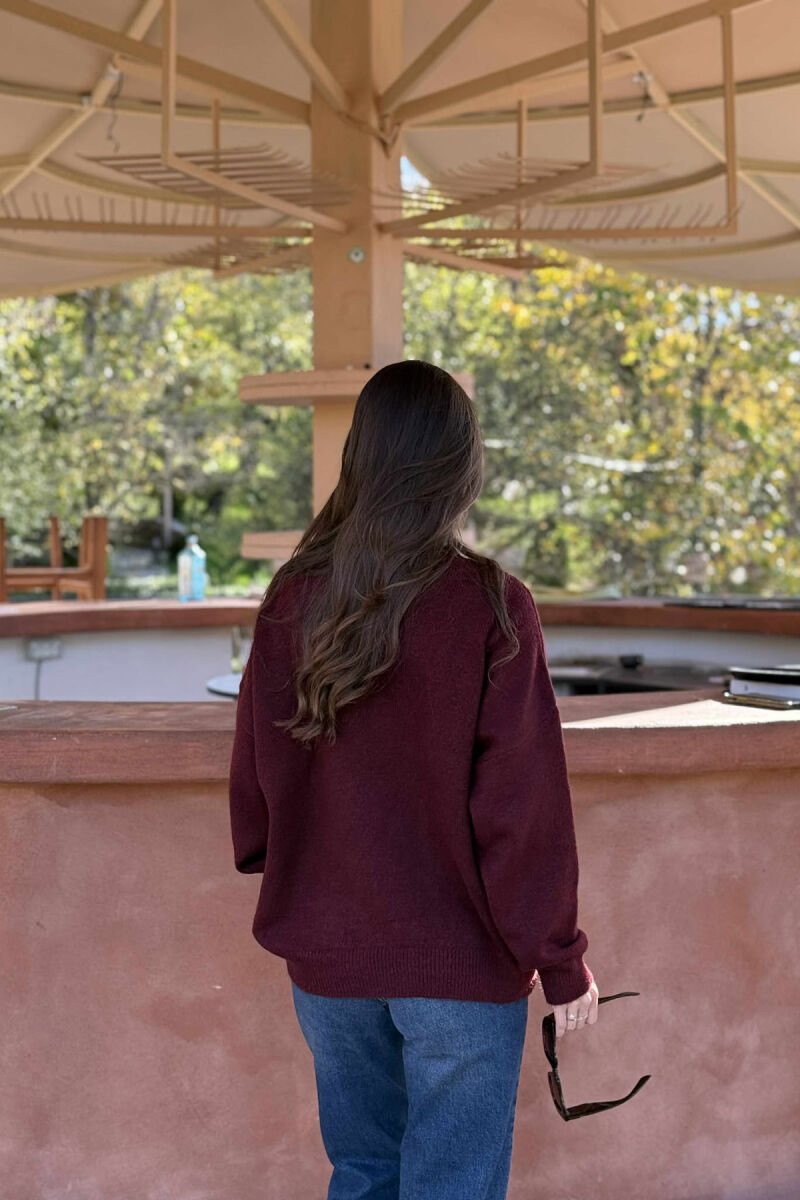 TRIKO ME LULE PËR FEMRA NË NGJYRËN VISHNJË - 3