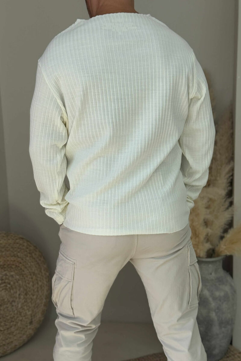 POCKET DETAIL ONE COLOR MEN SWEATER WHITE-E BARDHE - 2