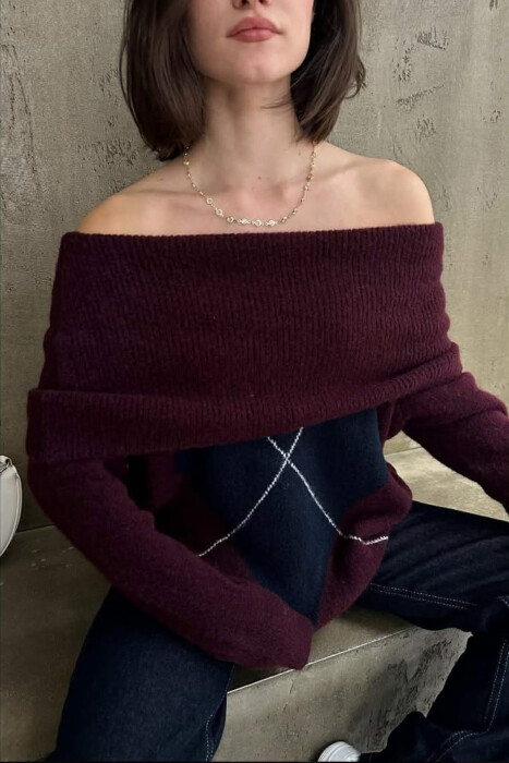 TRIKO ME SUPET JASHTE DHE ME DIZJAN ROMBESH PER FEMRA NE NGJYRE VISHNJE TE ERRET - 2