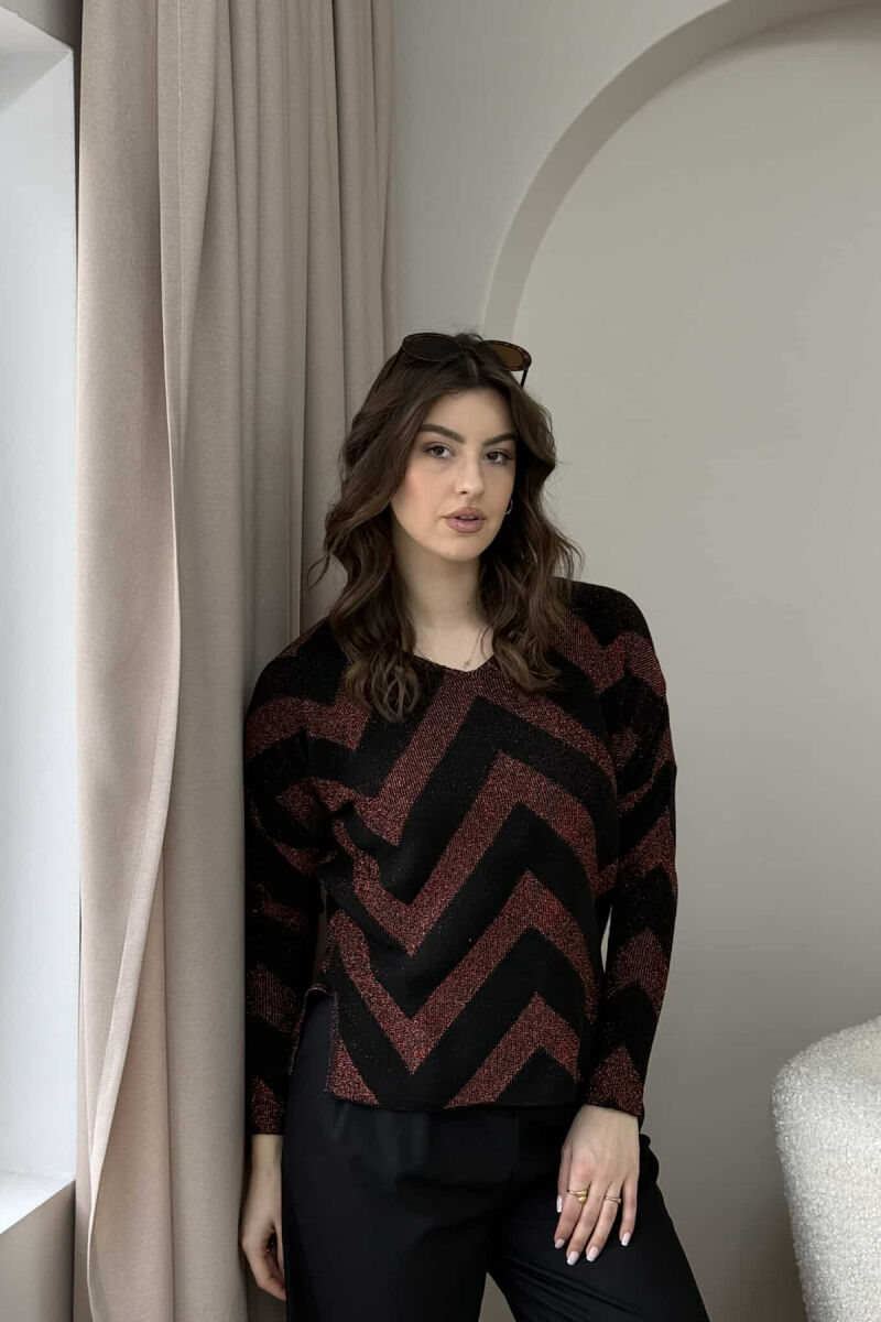 TRIKO ME VIJA PËR FEMRA NË NGJYRËN ZEZË - 1