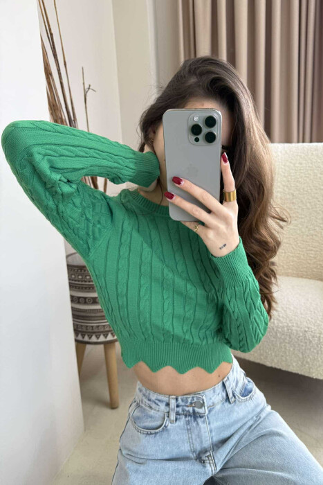 TRIKO NJË NGJYRËSHE E THJESHTË PËR FEMRA NË NGJYRËN JESHILE - 3