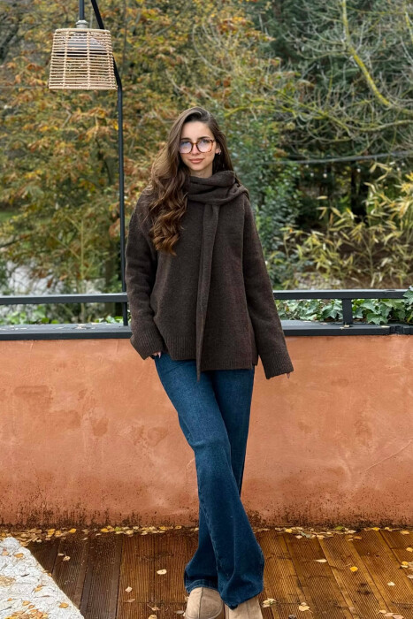 TRIKO NJE NGJYRESHE ME DETAJIN E SHALLIT PER FEMRA NE NGJYRE KAFE TE ERRET - 4