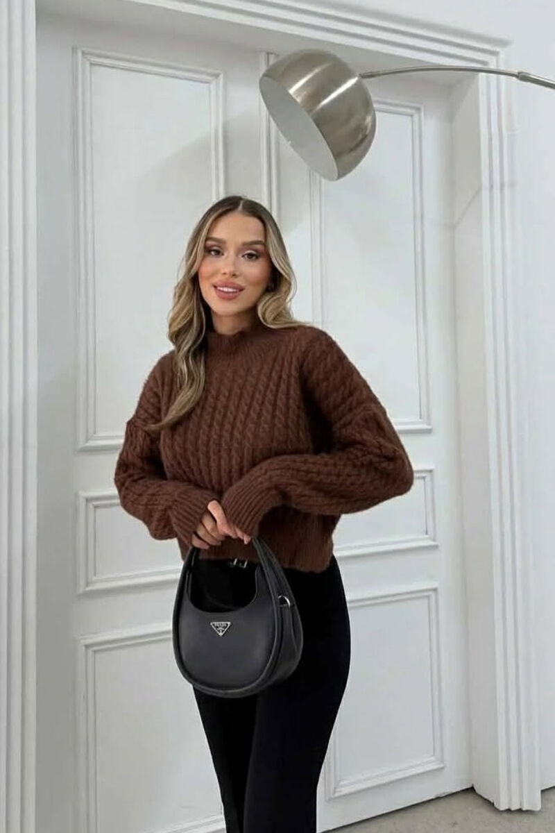 TRIKO NJE NGJYRESHE ME JAKE GJYSEM GOLF PER FEMRA NE NGJYRE KAFE - 2