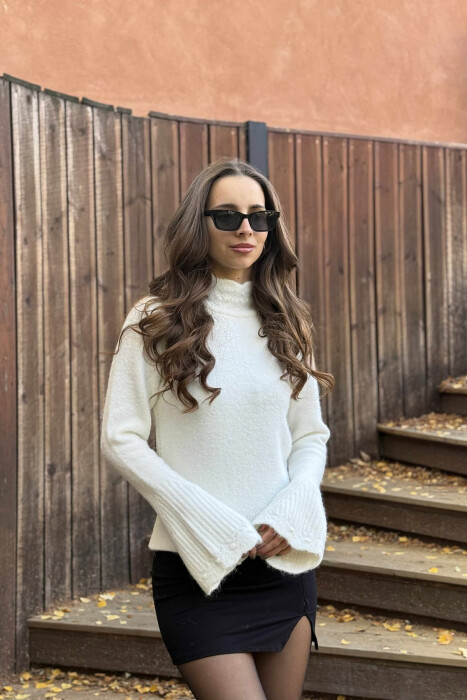 TRIKO NJË NGJYRSHE ME JAKË GOLF PËR FEMRA NË NGJYRË TË BARDHË - 3