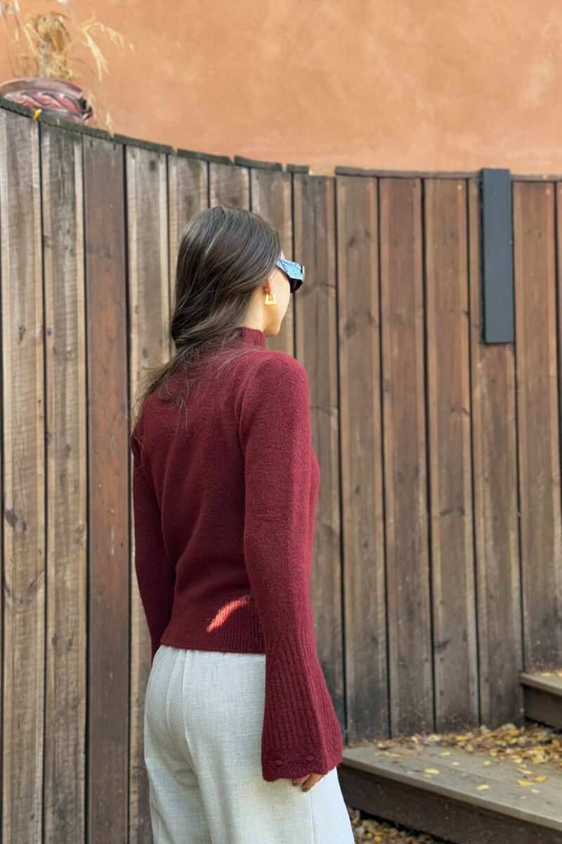 TRIKO NJË NGJYRSHE ME JAKË GOLF PËR FEMRA NË NGJYRË VISHNJË - 3