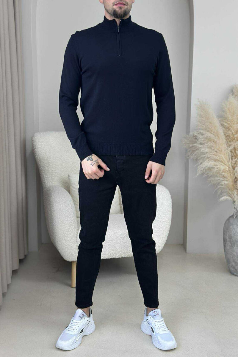 TRIKO NJËNGJYRËSHE ME JAKË ME ZINXHIR PËR MESHKUJ NË NGJYRËN E ZEZË - 3