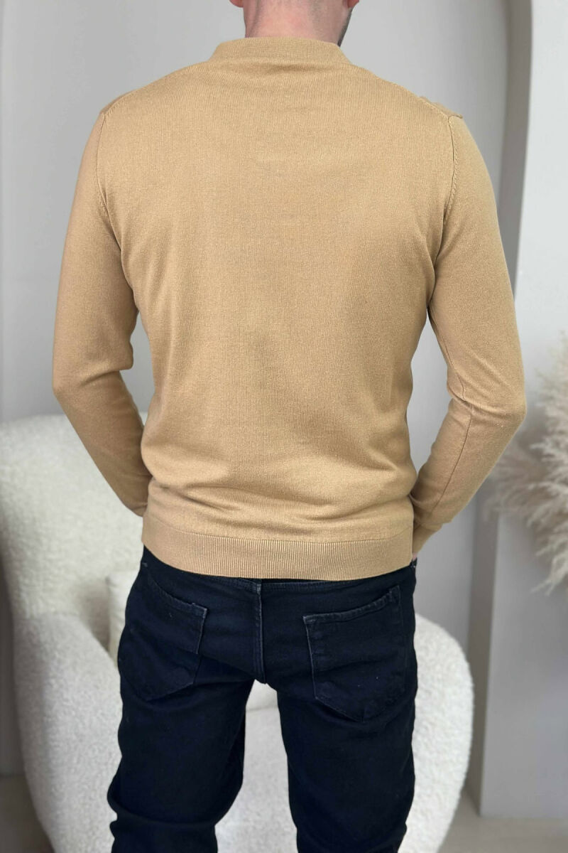 TRIKO NJËNGJYRËSHE ME JAKË POLO PËR MESHKUJ NË NGJYRËN KAFE TË ZBARDHUR - 4