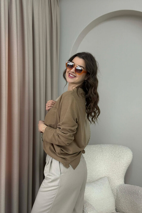 TRIKO NJËNGJYRËSHE ME JAKË TË RRUMBULLAKËT DHE ME DETAJIN E XHEPIT PËR FEMRA NÊ NGJYRËN KAFE - 6