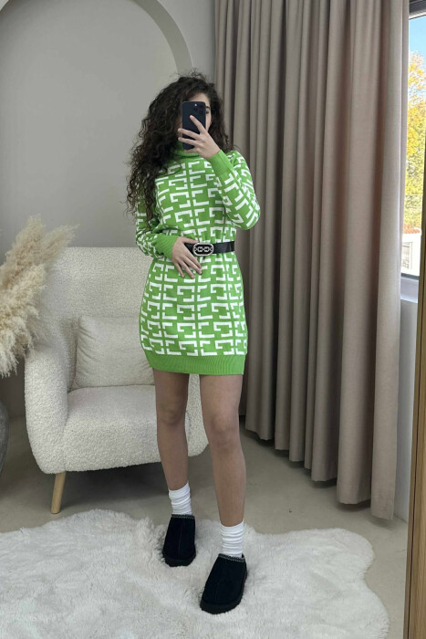 FUSTAN ME JAKË GOLF DHE ME DETAJIN E RRIPIT PËR FEMRA NË NGJYRË JESHILE TË ZBARDHUR - 