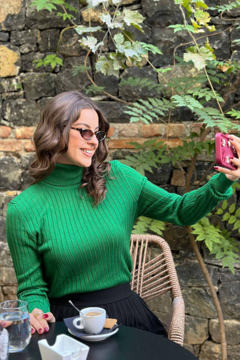 TURTLE NECK ONE COLOR WOMEN SWEATSHIRT GREEN/JESHILE - 1