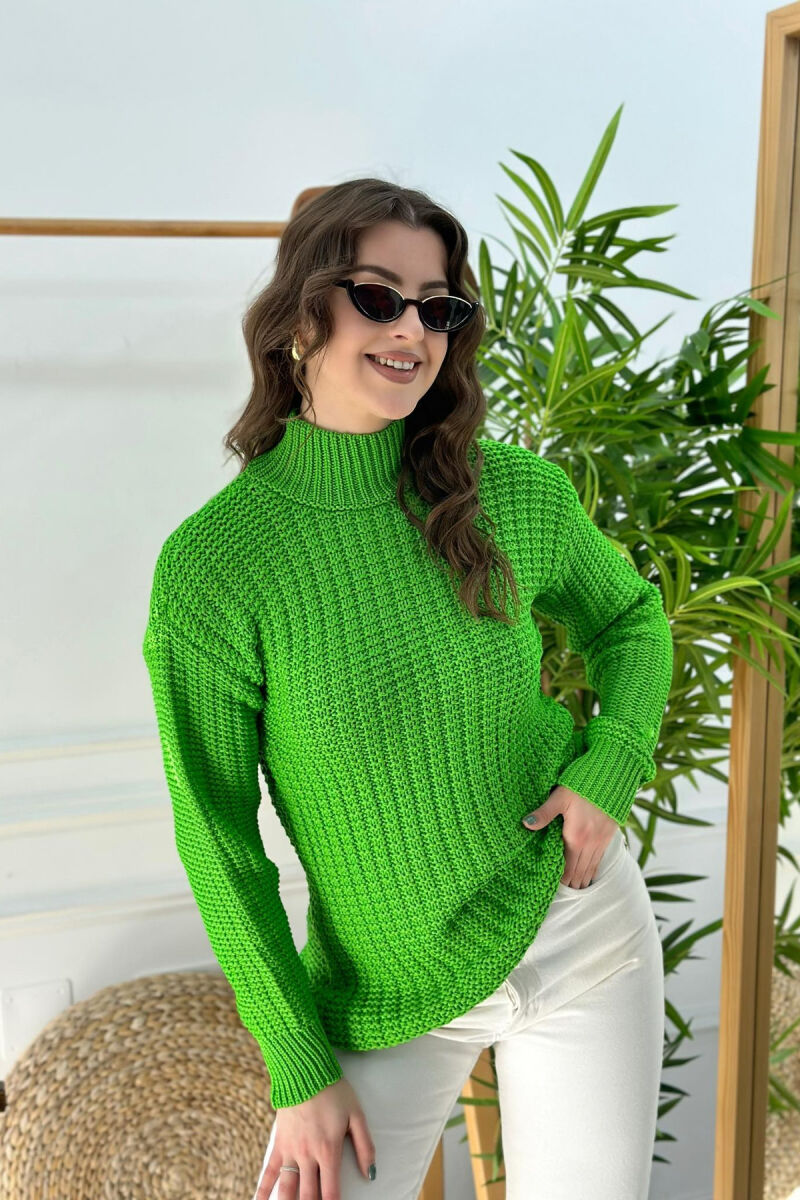 TURTLENECK ONE COLOR SIMPLE WOMAN SWEATER GREEN/JESHILE - 1