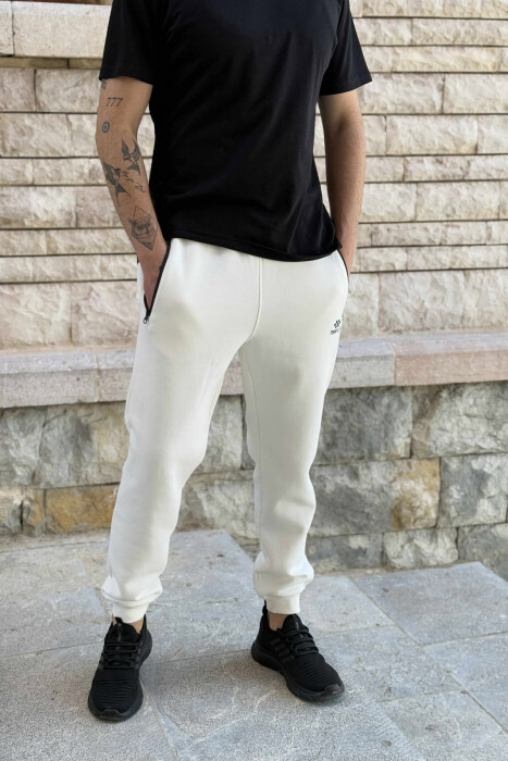 TUTA ME PUSH DHE ME XHEPA ME ZINXHIR PËR MESHKUJ NË NGJYRË TË BARDHË - KLAUDIO FASHION