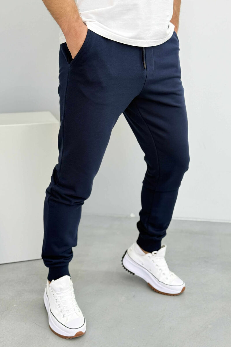 TUTA NJË NGJYRËSHE ME LOGO TË THJESHTË PËR MESHKUJ NË NGJYRËN BLU - 3