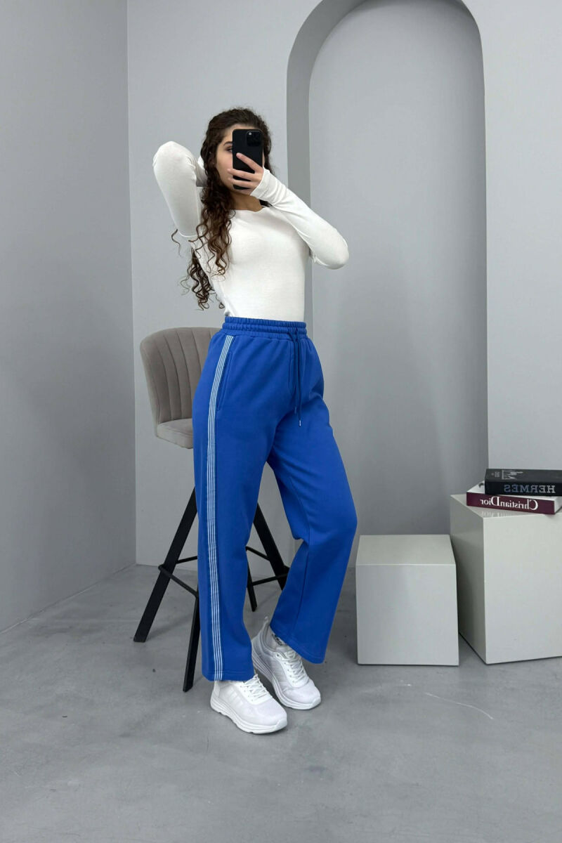 TUTA NJË NGJYRËSHE ME PUSH DHE VIJA PËR FEMRA NË NGJYRË BLU - 2