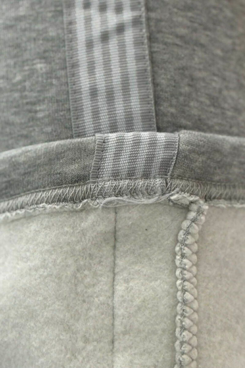 TUTA NJË NGJYRËSHE ME PUSH DHE VIJA PËR FEMRA NË NGJYRË GRI TË ZBARDHUR - 6