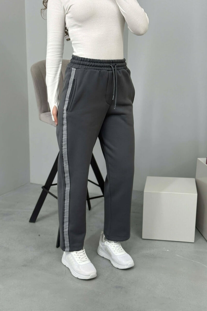 TUTA NJË NGJYRËSHE ME PUSH DHE VIJA PËR FEMRA NË NGJYRË GRI - 3