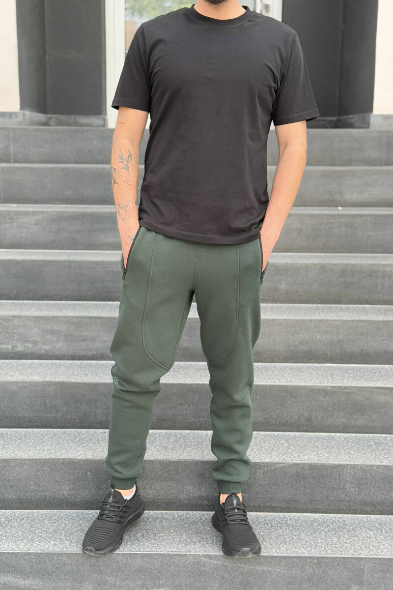 TUTA NJË NGJYRËSHE ME PUSH PËR MESHKUJ NË NGJYRËN JESHILE - 1