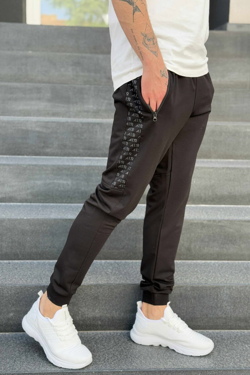 TUTA NJË NGJYRËSHE ME SHKRIM ANASH PËR MESHKUJ NË NGJYRË TË ZEZË - 2