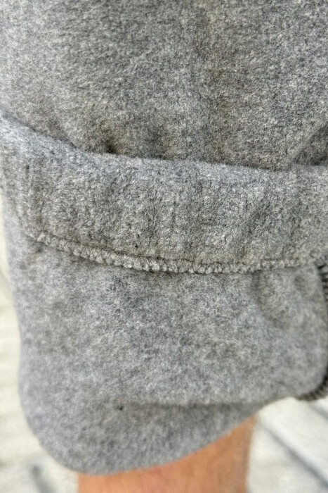 TUTA NJË NGJYRËSHE POLARE PËR MESHKUJ NË NGJYRËN GRI - 4