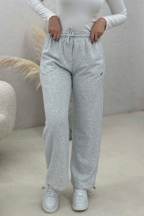 TUTA NJE NGJYRESHE TE THJESHTA PER FEMRA NE NGJYRE GRI TE ZBARDHUR - 3