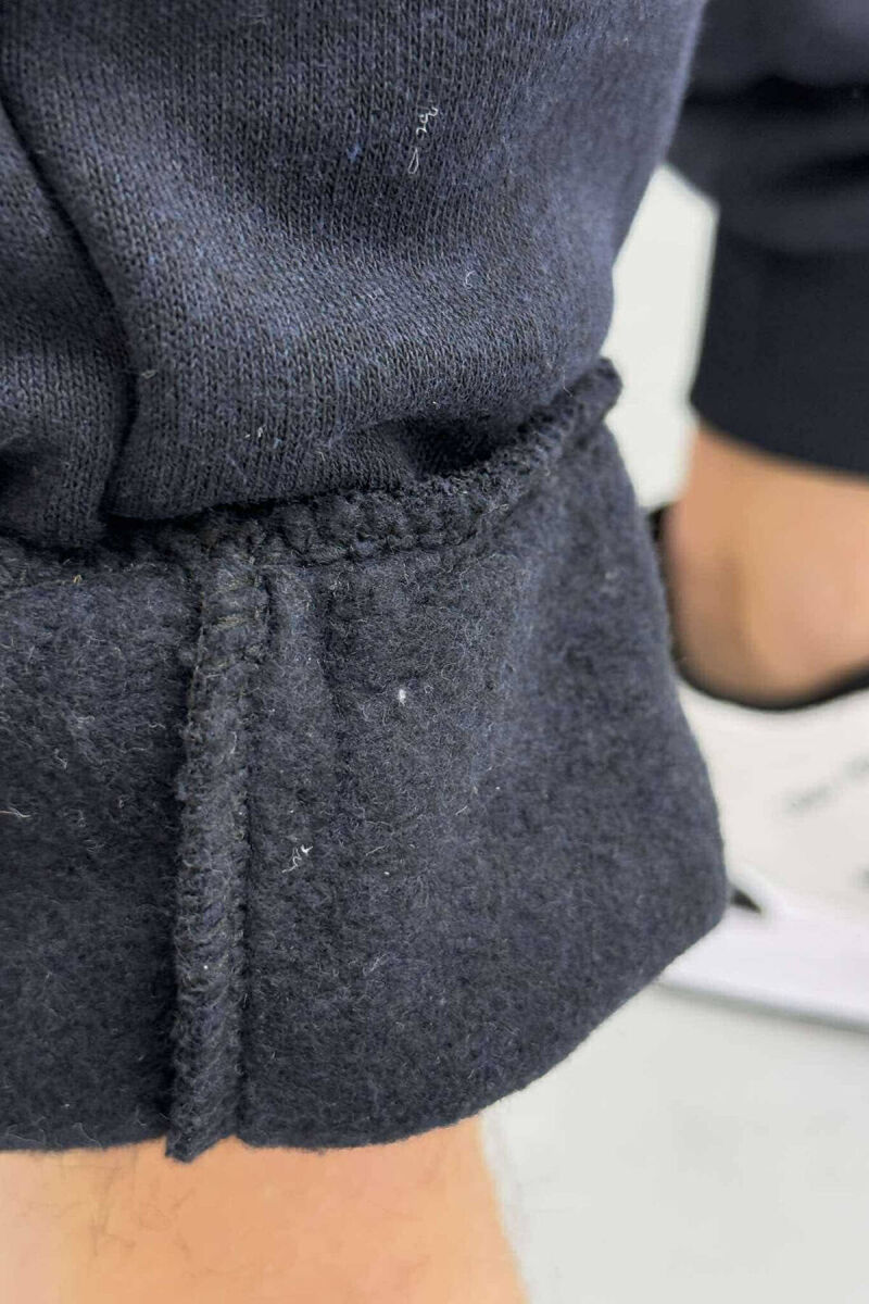 TUTA PËR MESHKUJ ME PUSH NË NGJYRË BLU - 5