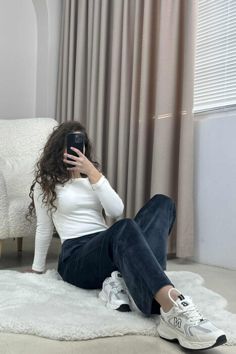 TUTA TË GJERA VELVET PËR FEMRA NË NGJYRË GRI - 3