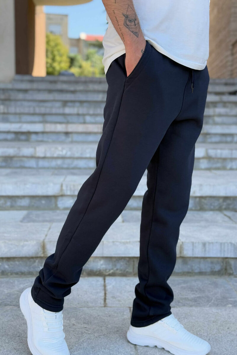 TUTA TË THJESHTA NJË NGJYRËSHE ME PUSH PËR MESHKUJ NË NGJYRËN BLU TË ERRËT - 3