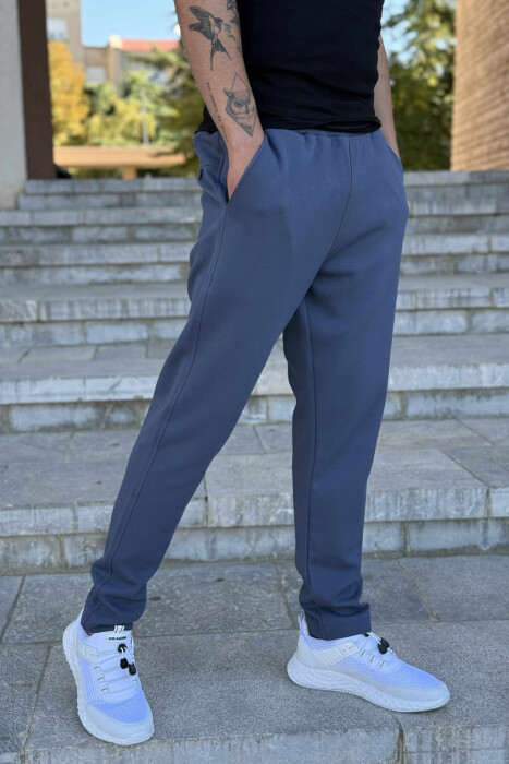 TUTA TE THJESHTA NJE NGJYRESHE PER MESHKUJ NE NGJYRE BLU TE ZBARDHUR - 4