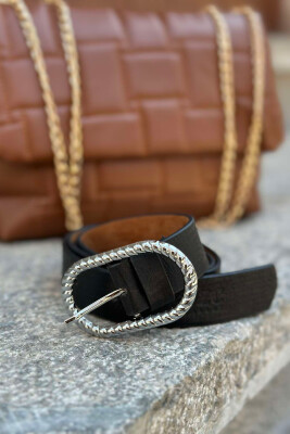 TWISTED SILVER BUCKLE WOMEN BELT BLACK/ E ZEZE 