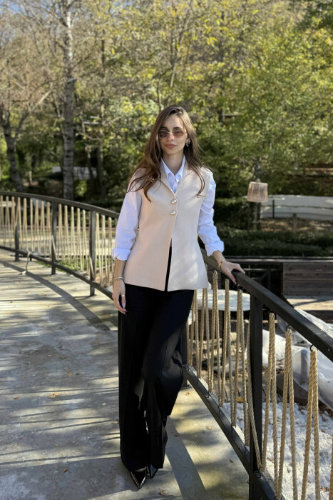 JELEK NJË NGJYRËSH ME DY BUTONA PËR FEMRA NË NGJYRË BEZHË - KLAUDIO FASHION