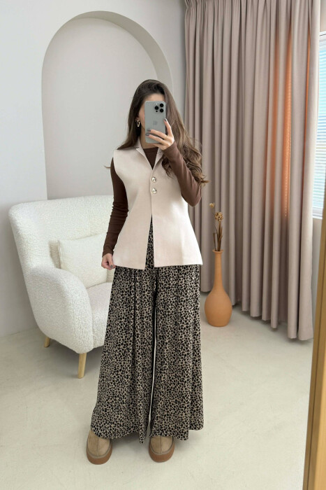 JELEK NJË NGJYRËSH ME DY BUTONA PËR FEMRA NË NGJYRË BEZHË - KLAUDIO FASHION