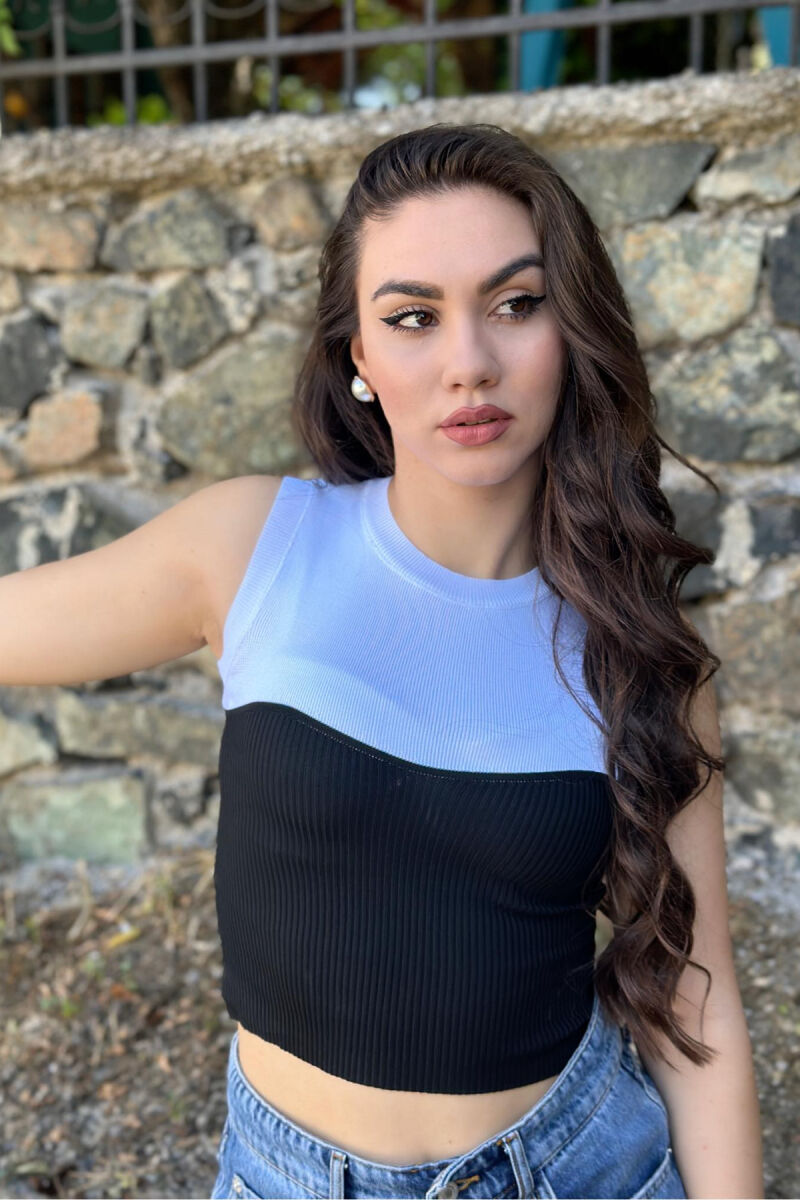 TWO COLORS SIMPLE WOMAN TOP BLACK-WHITE/ZB - 1
