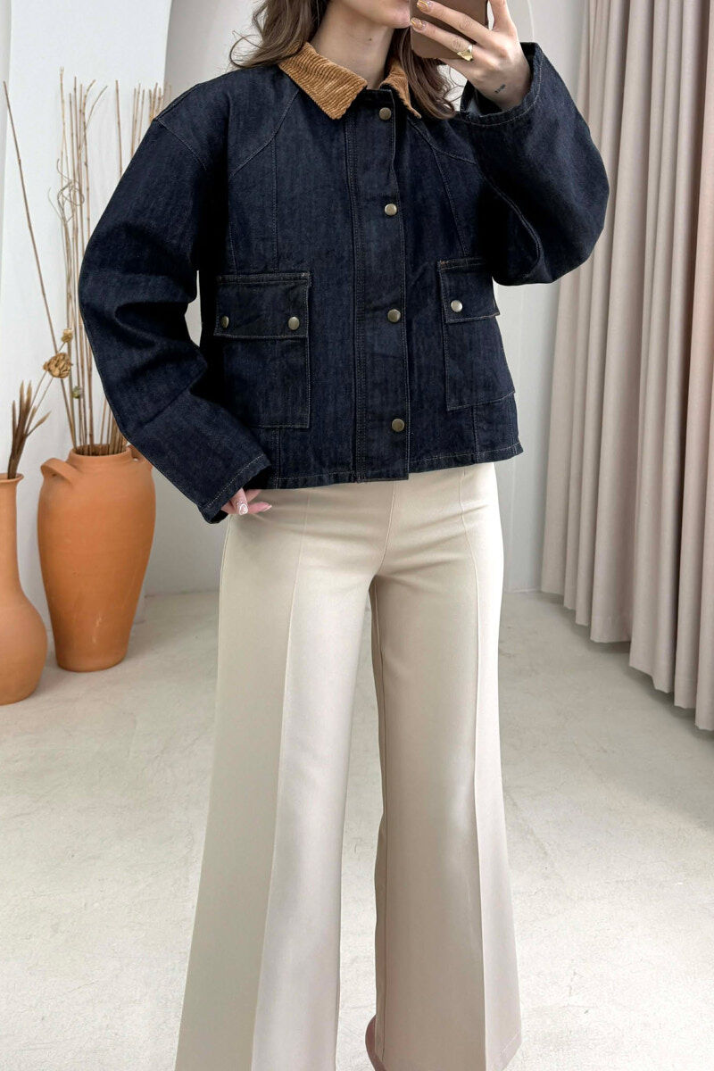 TWO FRONT POCKETS BUTTONED DENIM WOMAN JACKET DARK BLUE/BEE - 4