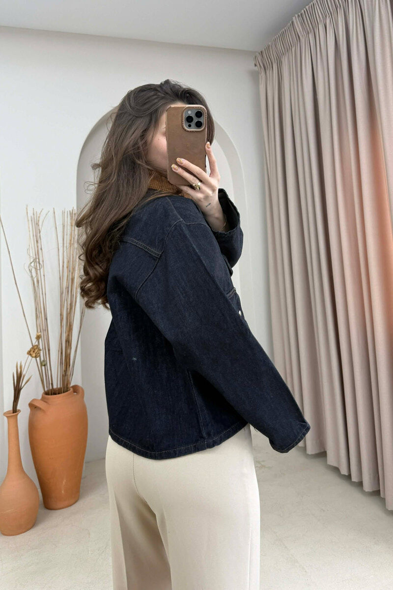 TWO FRONT POCKETS BUTTONED DENIM WOMAN JACKET DARK BLUE/BEE - 5