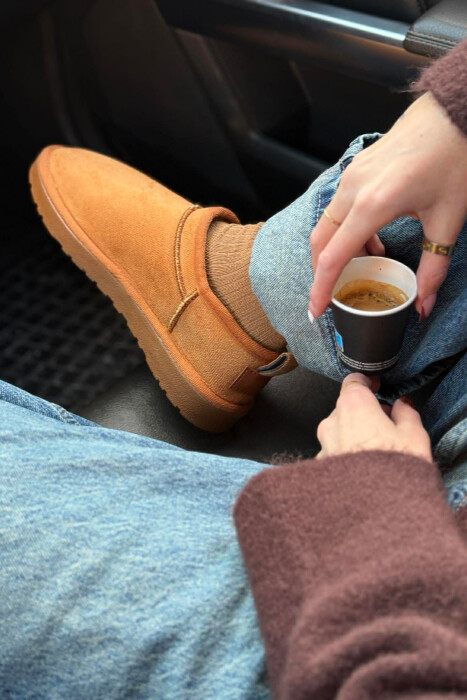 UGG NJE NGJYRESHE ME PUSH PER FEMRA NE NGJYRE KAFE - 4