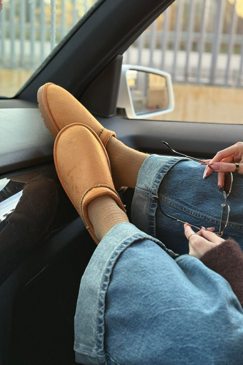 UGG NJE NGJYRESHE ME PUSH PER FEMRA NE NGJYRE KAFE - 6