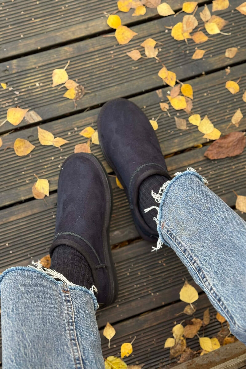 UGG NJE NGJYRESHE ME PUSH PER FEMRA NE NGJYRE TE ZEZE - 2